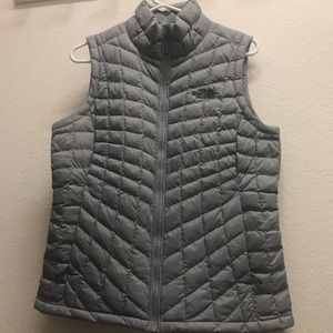 North face thermoball women’s vest